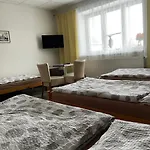 Konukevi Cetnicka Stanice Hluboka