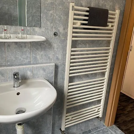 Konukevi Cetnicka Stanice Hluboka Hluboká nad Vltavou