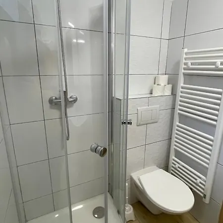 četnická Stanice Hluboká Affittacamere