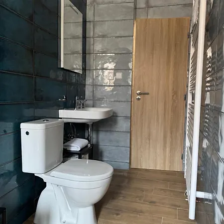 četnická Stanice Hluboká 4*