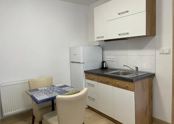 Vendégház Cetnicka Stanice Hluboka 4*