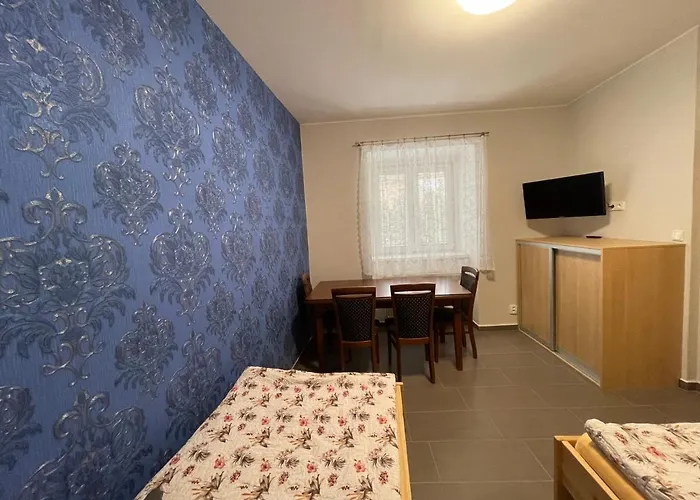 Vendégház Cetnicka Stanice Hluboka