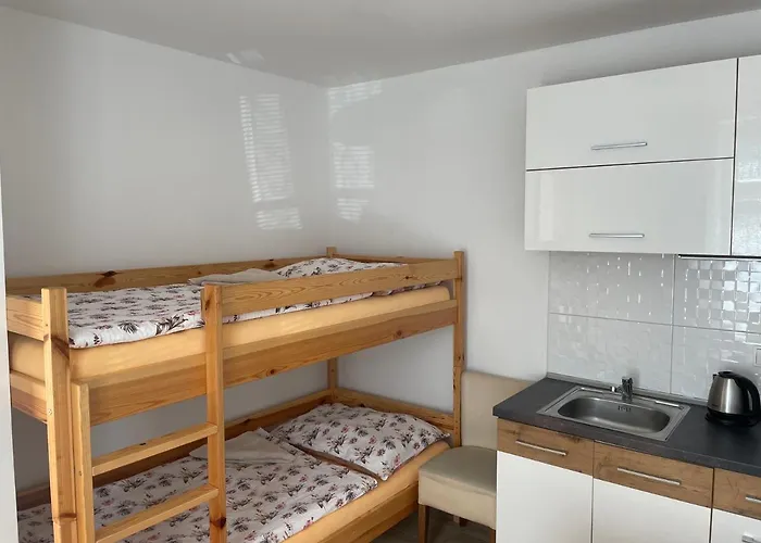 Cetnicka Stanice Hluboka Vendégház 4*